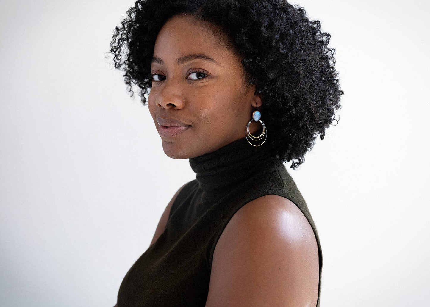 Ripple Rim Earrings: Moonstone / Post