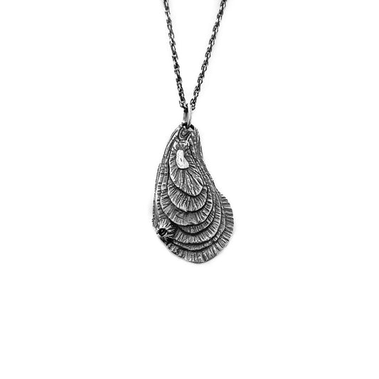 Oyster Pendant Necklace