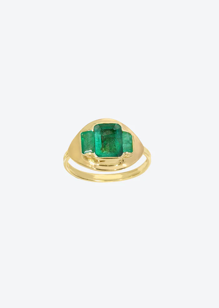 Oasis Ring in Emerald 14K