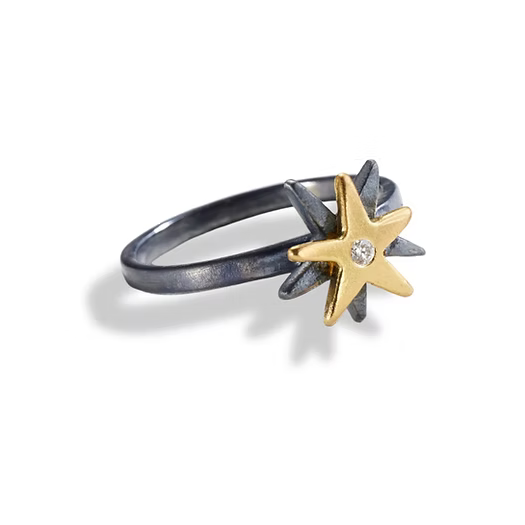 Floating Star Ring 18K