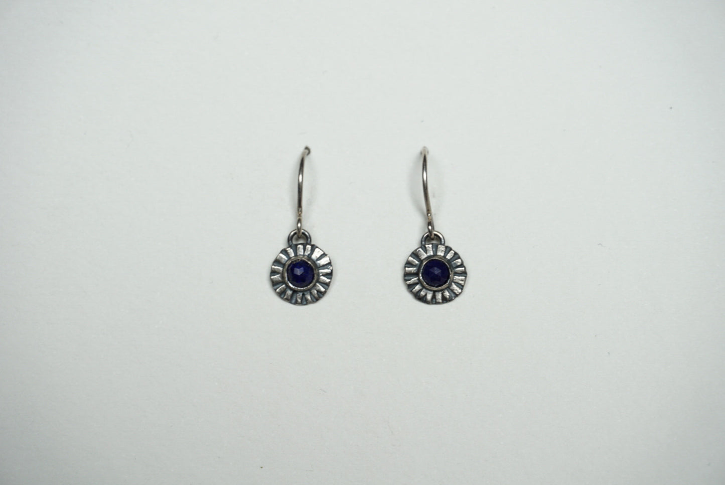 Small silver ridged circle drop earring with lapis