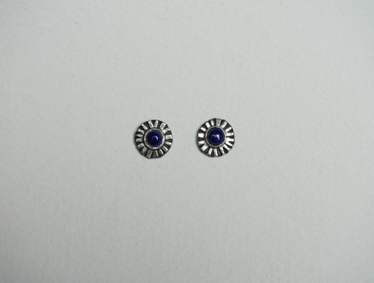 Small sterling silver ridge circle post stud earring with lapis