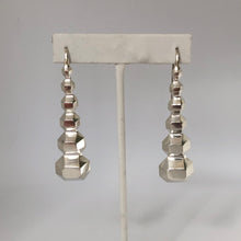 Load image into Gallery viewer, Deco Drop Earring