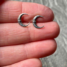 Load image into Gallery viewer, Mini La Luna Stud Earring