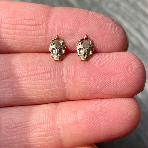 Mini Mundo Stud Earrings