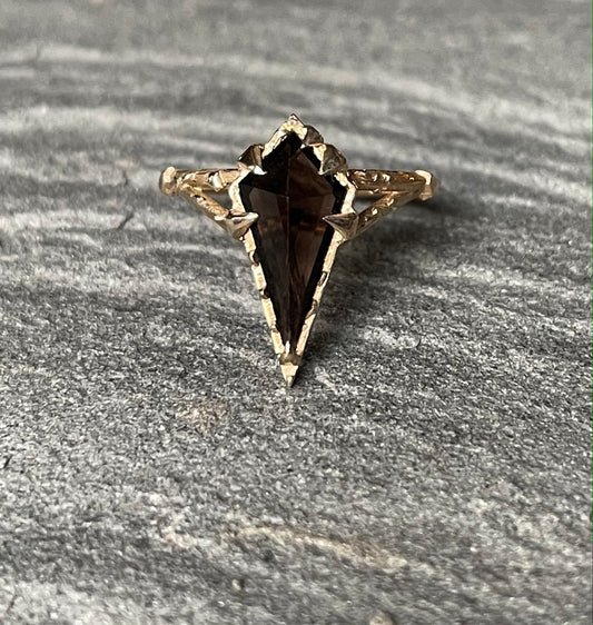 "Mystical Solitaire" Gold ring with Smokey Quartz
