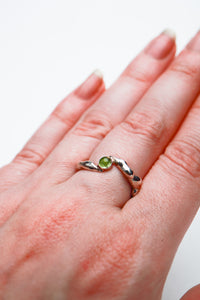 Organic silver peridot claw ring size 7.25
