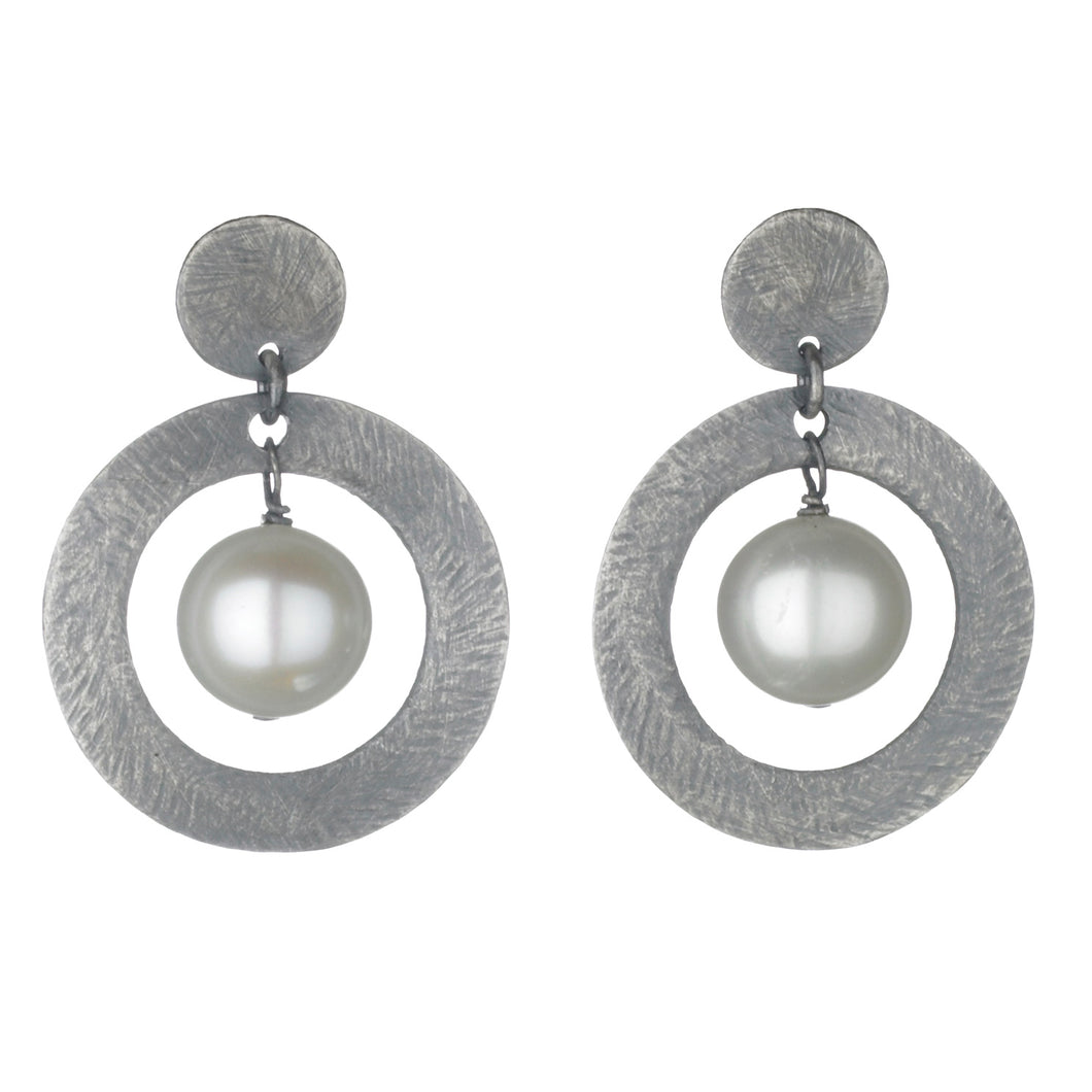 Carved open circle pearl dangle earrings