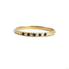 Load image into Gallery viewer, 14K Gold band with black diamonds