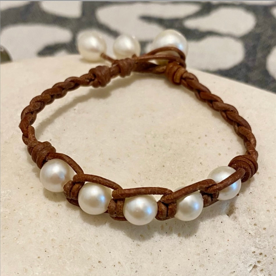 "Mover and Shaker" Freshwater Pearl Bracelet