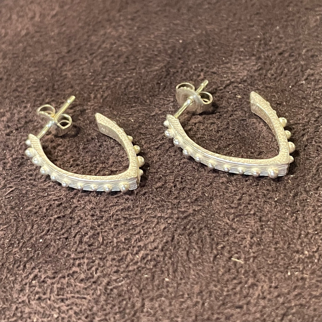 Bumpy Hoop Thin Earring