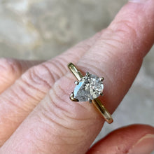 Load image into Gallery viewer, Pear Shaped Solitaire Diamond Ring