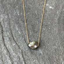 Load image into Gallery viewer, Tahitian Single Keshi 14 k Gold Necklace