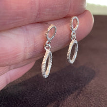 Load image into Gallery viewer, Small Double Ring Dig Earring