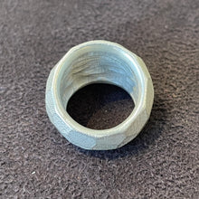 Load image into Gallery viewer, Facet Taper Ring