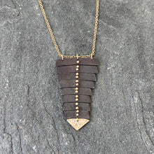Load image into Gallery viewer, Golden Tail Fishbone Necklace