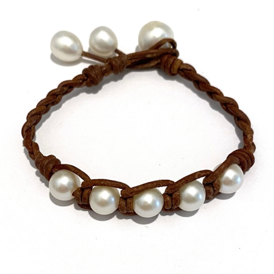 "Mover and Shaker" Freshwater Pearl Bracelet