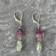 Load image into Gallery viewer, Prehnite Point Earrings