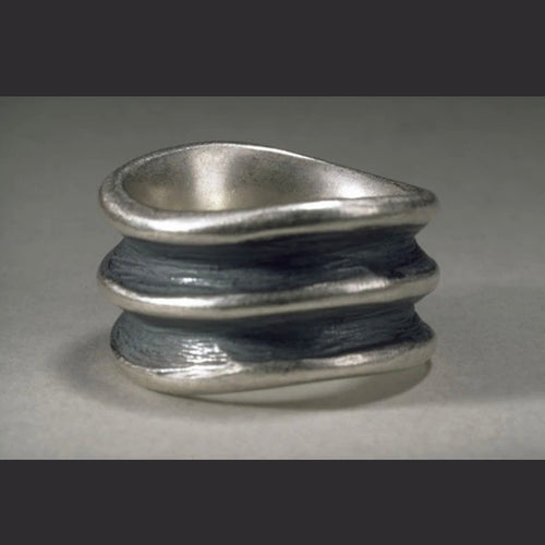 Two Row Horn Ring