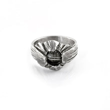 Load image into Gallery viewer, Barnacle Signet Ring- Sterling
