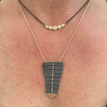 Load image into Gallery viewer, Golden Tail Fishbone Necklace