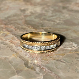 8 Diamonds on cut-edge band
