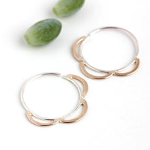 Load image into Gallery viewer, Little Scalloped Hoop Earrings