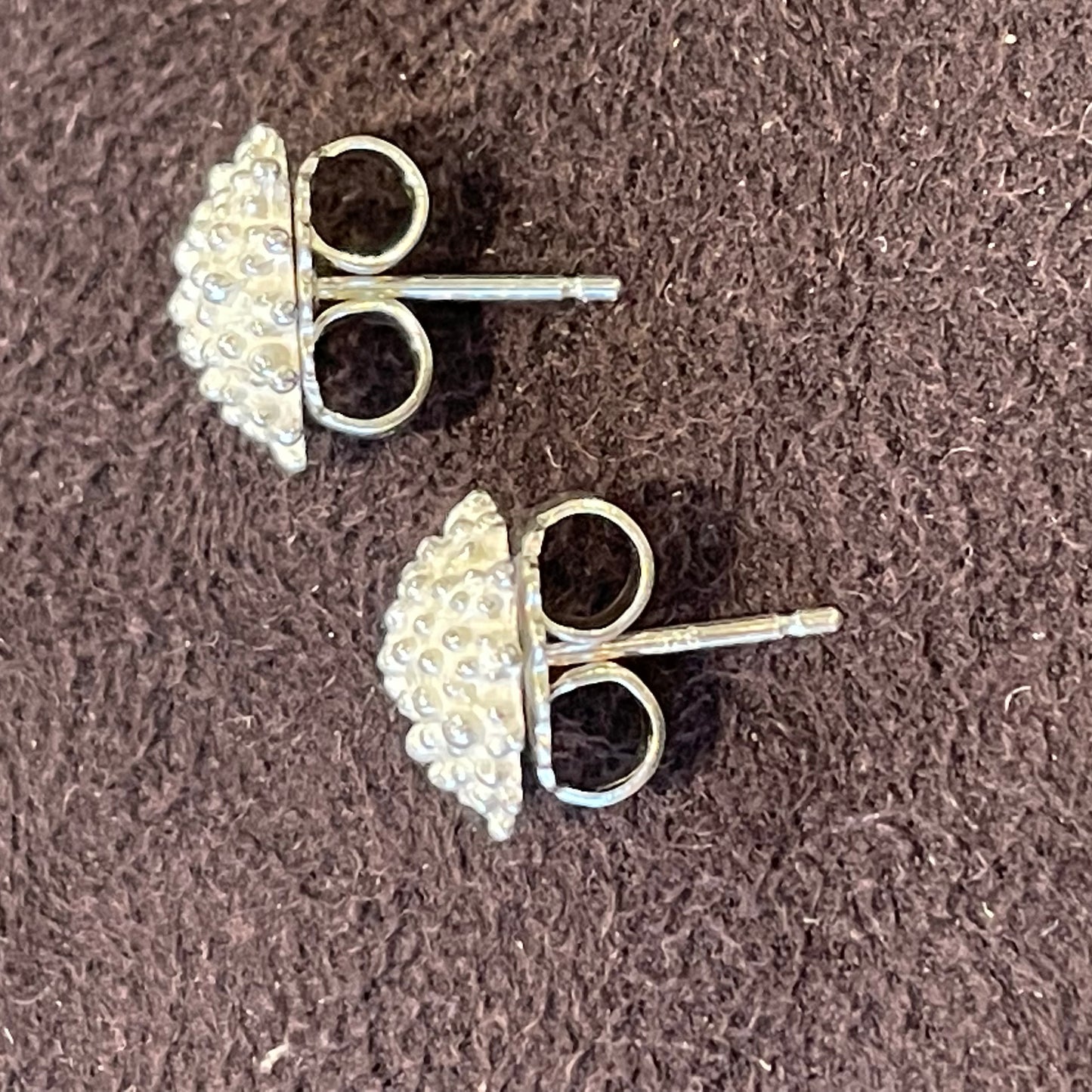 Bumpy Crown Edge Earring