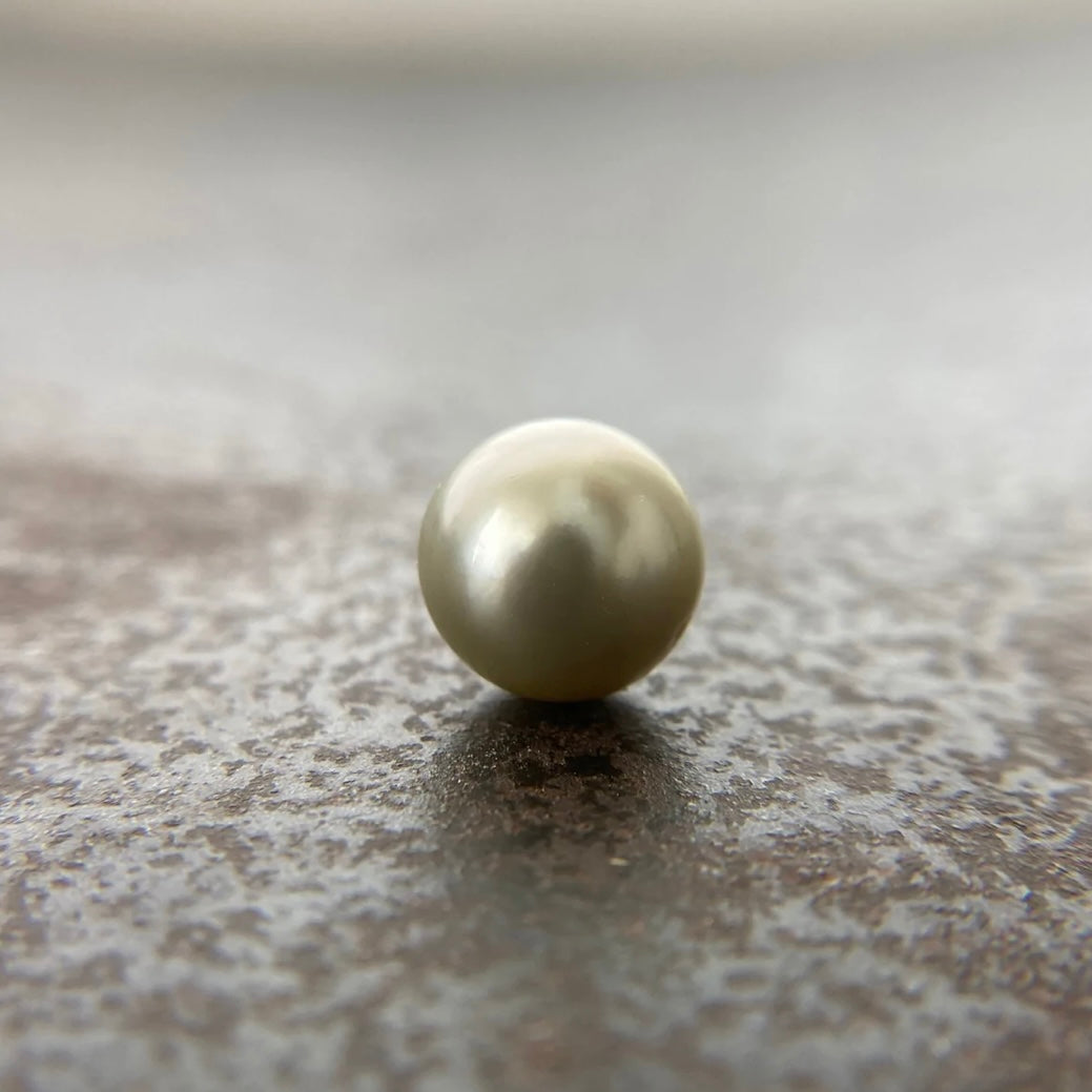 Captured Tahitian Pearl Necklace