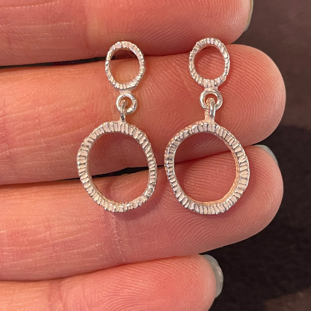 Small Double Ring Dig Earring