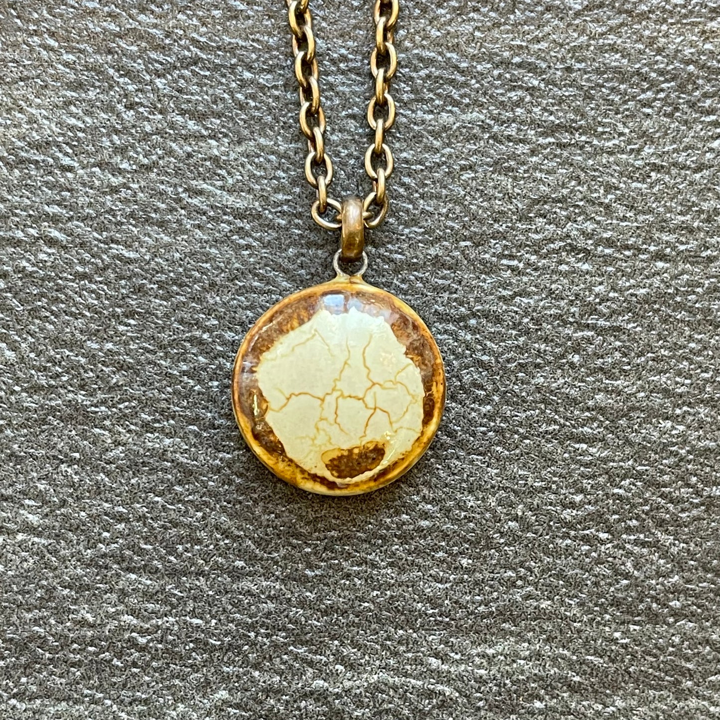 Small circle necklace