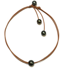 Load image into Gallery viewer, &quot;Signature&quot; Tahitian Pearl Necklace