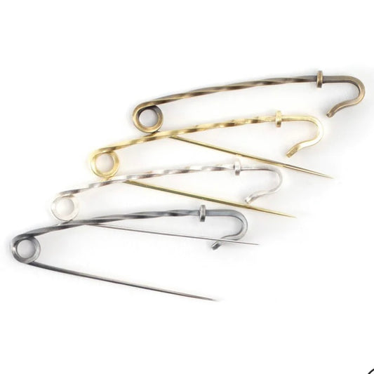 Collar Pin