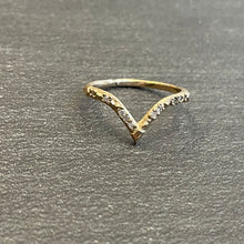 Load image into Gallery viewer, “Drift” Diamond Ring