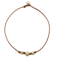 Load image into Gallery viewer, &quot;Daisy&quot; 3 Freshwater Pearls Knotted Necklace