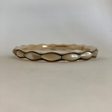Load image into Gallery viewer, Bronze Bangle Bracelet with mother of pearl