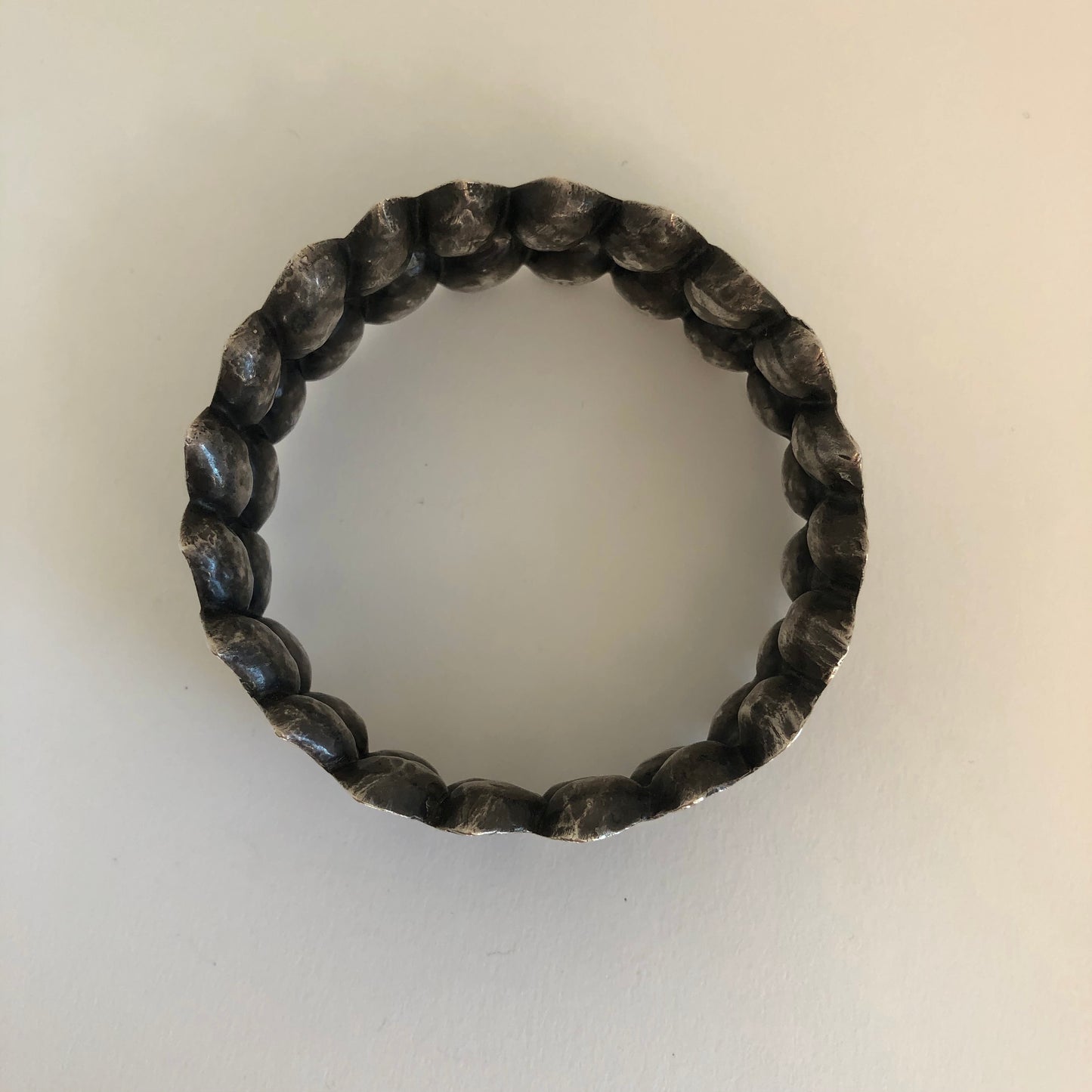 Honeycomb cuff